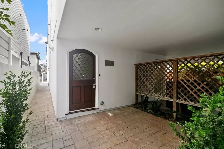 614 Acacia #1/2, Corona Del Mar, CA 92625