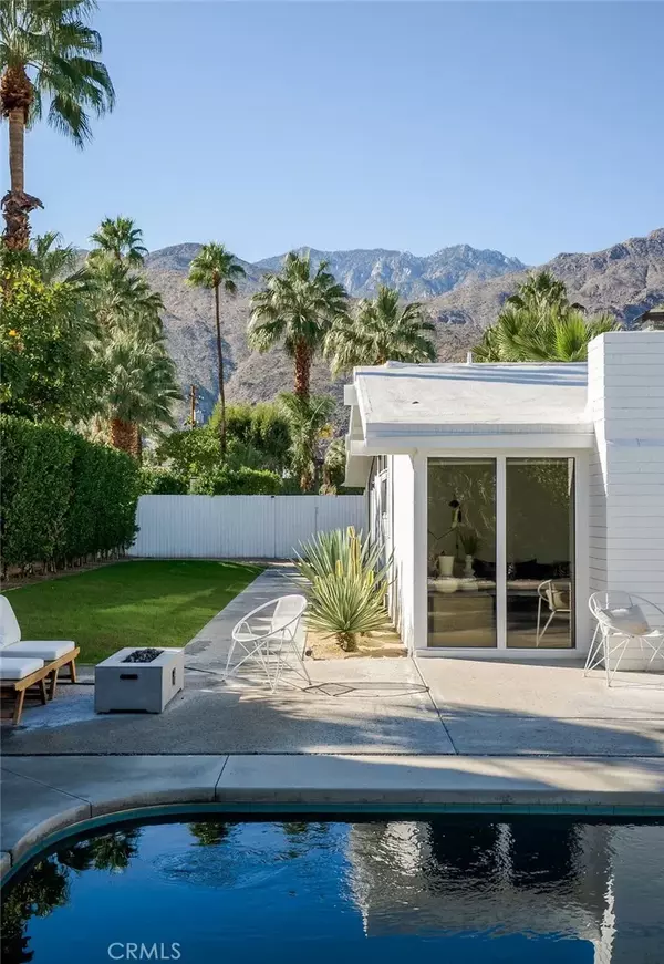 Palm Springs, CA 92264,965 E Twin Palms