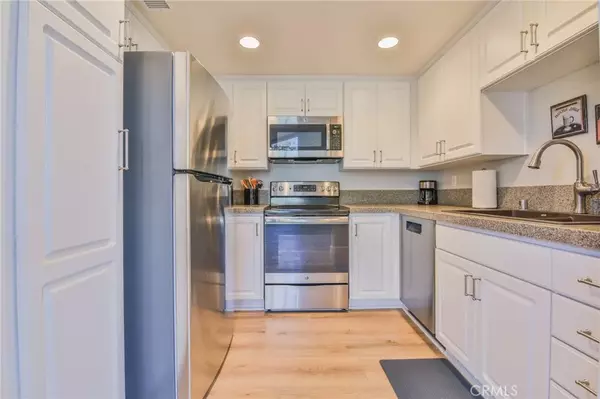 Aliso Viejo, CA 92656,40 Rainwood