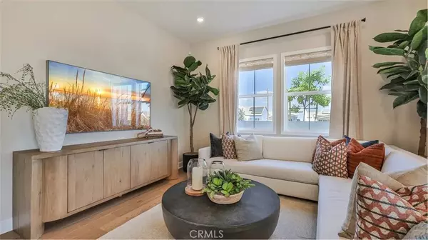 Valencia, CA 91381,27423 Shining Willow Lane