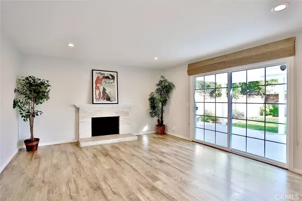 Huntington Beach, CA 92649,16352 Hollywood Lane