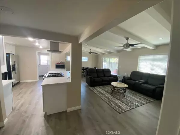 Fullerton, CA 92831,1231 N Acacia Avenue