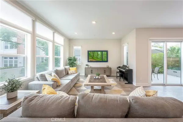 Irvine, CA 92618,217 Chorus