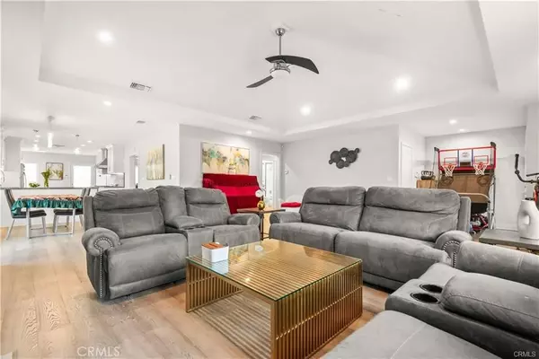 Arcadia, CA 91007,6770 Oak Avenue