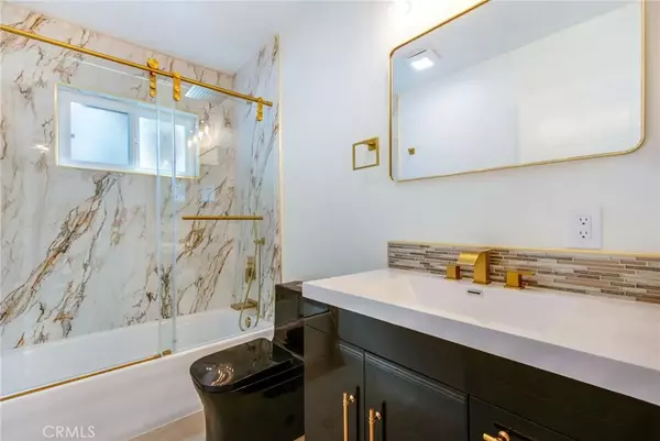 San Clemente, CA 92672,117 Avenida Algodon