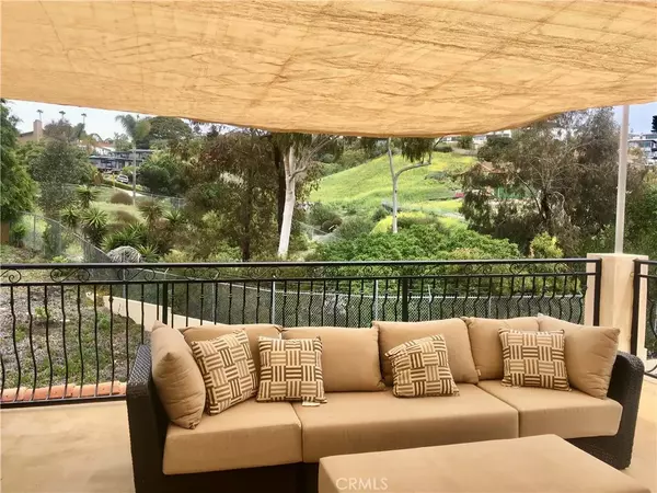 San Clemente, CA 92672,104 Avenida Caballeros