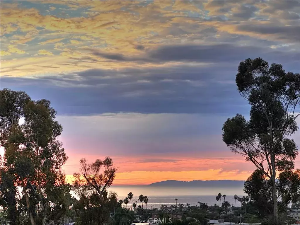 San Clemente, CA 92672,104 Avenida Caballeros