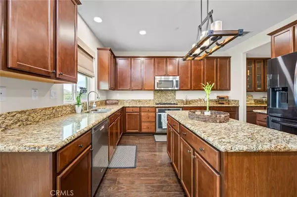 Corona, CA 92883,25589 Foxglove