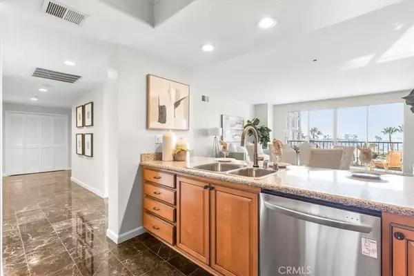 Long Beach, CA 90802,850 E Ocean Boulevard #209