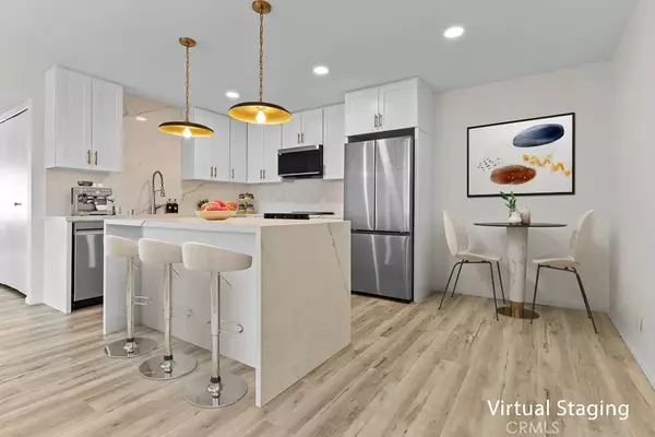 Lake Forest, CA 92630,21921 Rimhurst Dr. #128-F