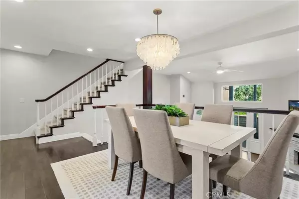 Huntington Beach, CA 92648,21066 Poolside