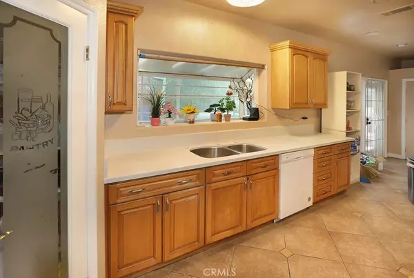 Westminster, CA 92683,13762 Pacific Avenue