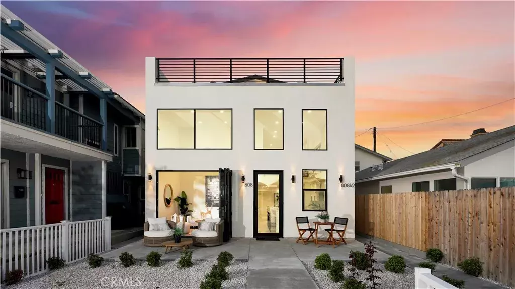 808 W Balboa #Front, Newport Beach, CA 92661