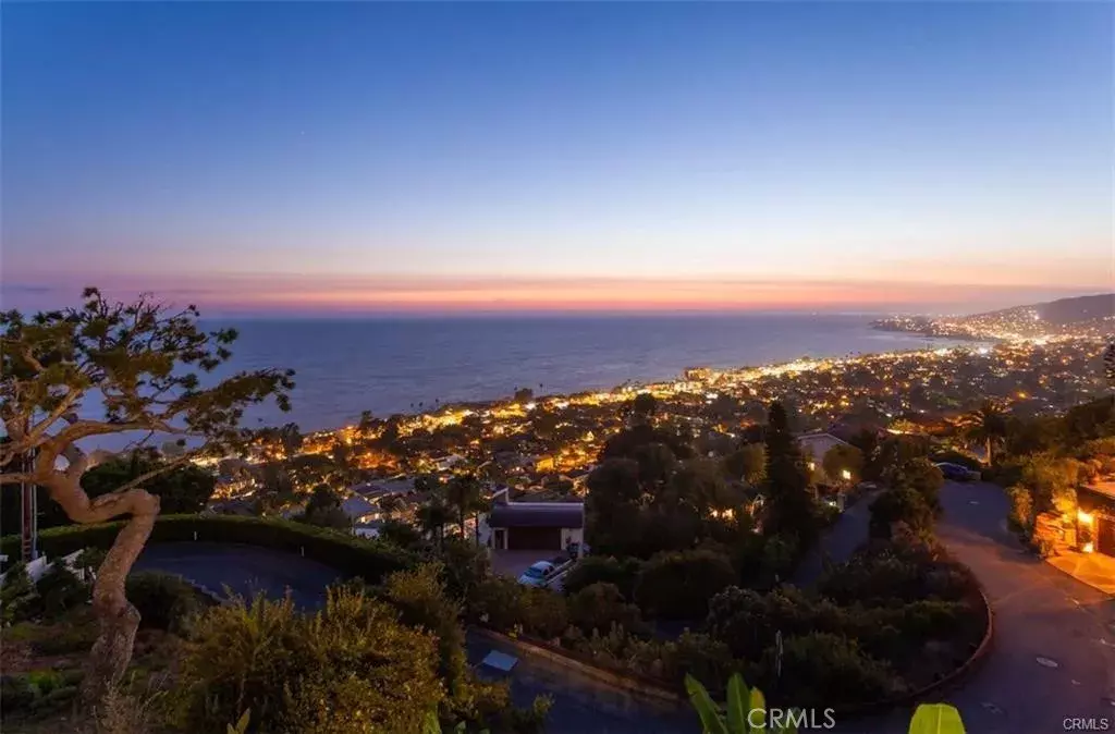 Laguna Beach, CA 92651,2192 Crestview