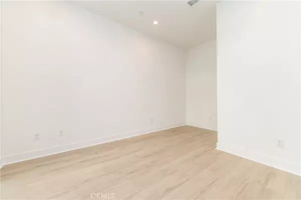 San Diego, CA 92108,2612 Everly Dr