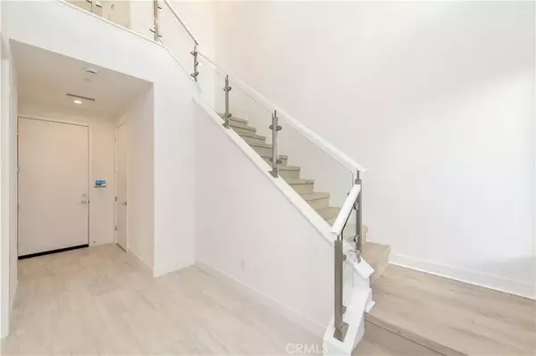 San Diego, CA 92108,2604 Everly Dr