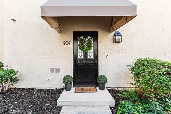 Costa Mesa, CA 92626,924 Hyde Court