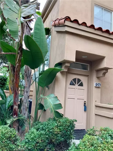 124 Cartier Aisle, Irvine, CA 92620