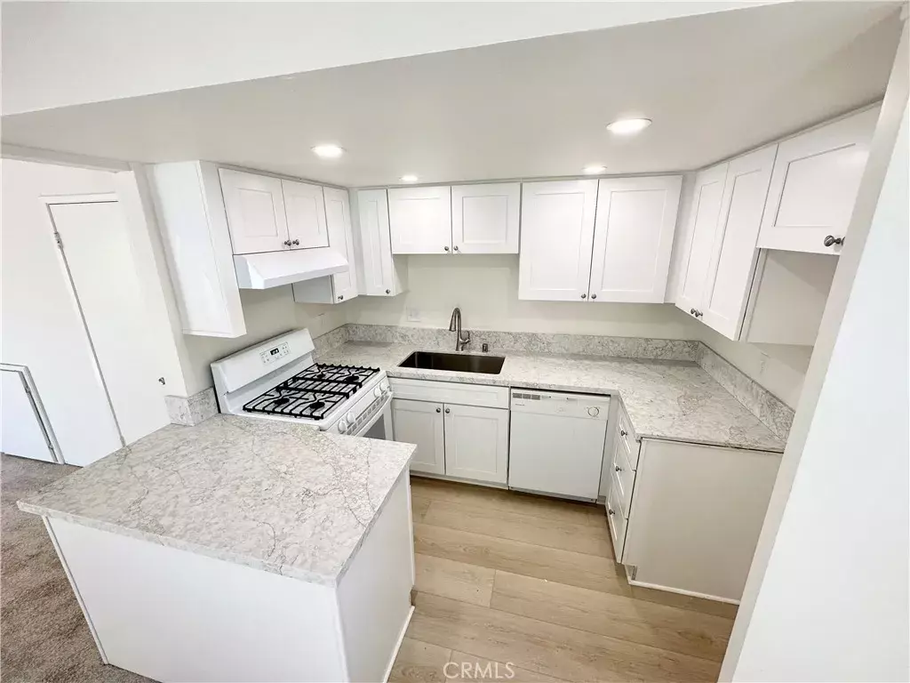 San Clemente, CA 92672,2713 Calle Del Comercio #C