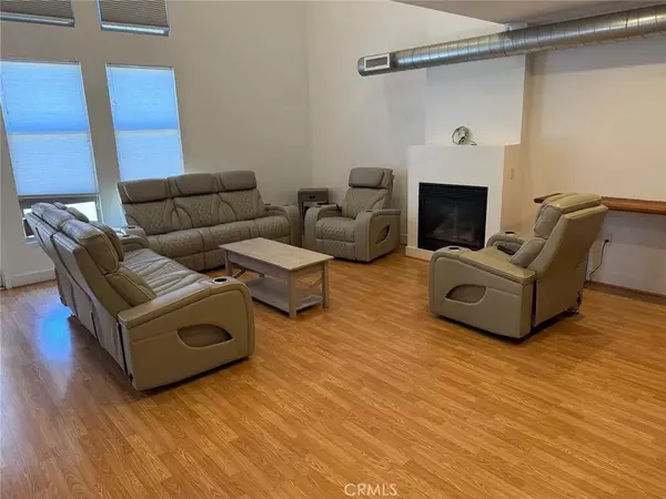 Brea, CA 92821,550 S Brea