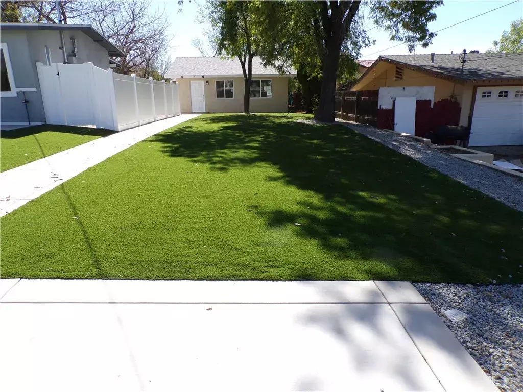 Yucaipa, CA 92399,34759 Avenue B Court #3