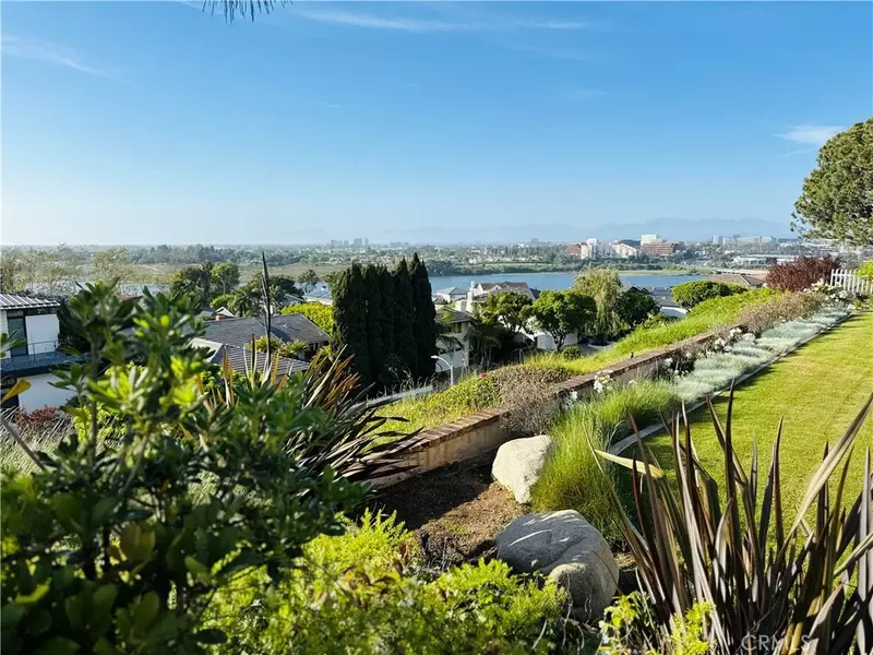 2839 Carob Street, Newport Beach, CA 92660