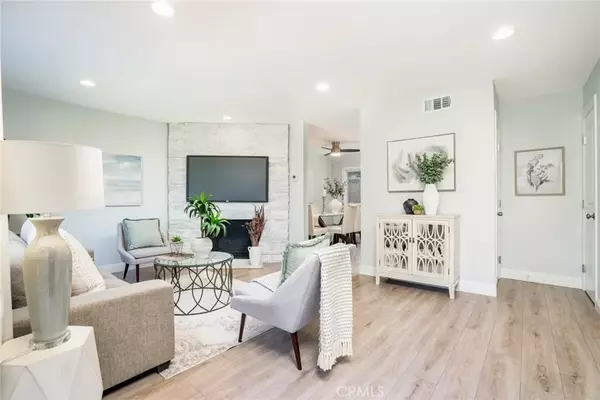 Huntington Beach, CA 92646,19917 Piccadilly