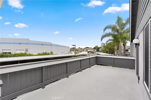 Huntington Beach, CA 92648,18312 PARKVIEW LANE #202