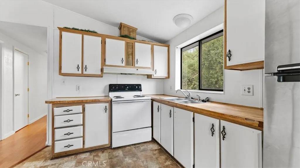 25 Oak Hill Drive, Oroville, CA 95966