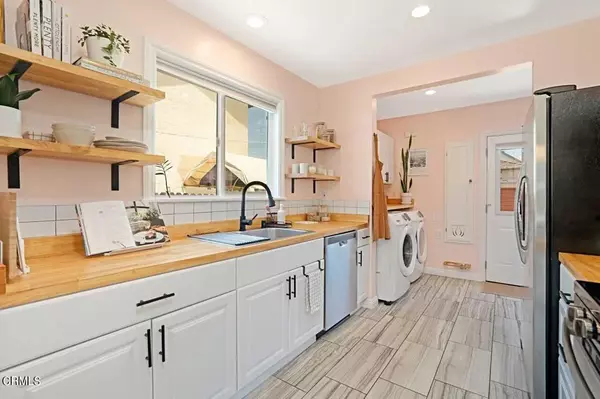 North Hollywood, CA 91606,6014 Case Avenue