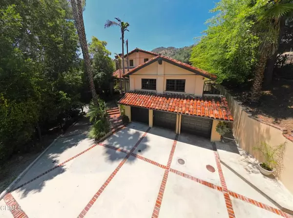 La Canada Flintridge, CA 91011,4111 Chevy Chase Drive