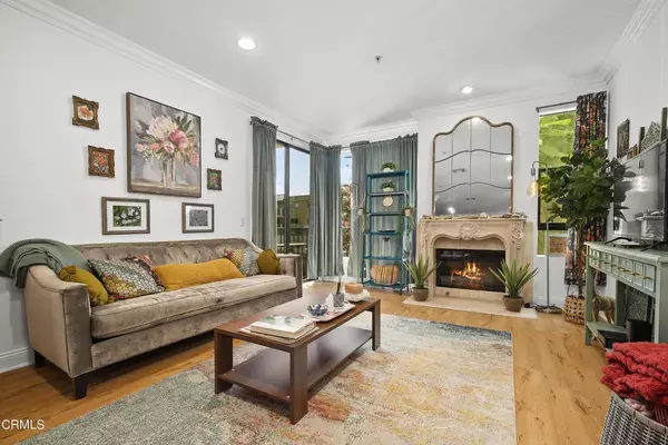 North Hollywood, CA 91605,6938 Laurel Canyon Boulevard #101