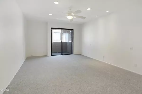 Valley Village, CA 91607,5307 Wilkinson Avenue #14B