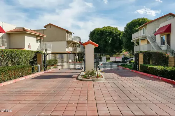 812 Cinnamon Lane #30, Duarte, CA 91010