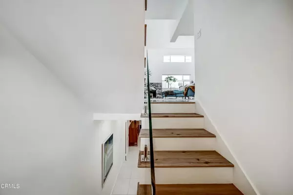 Studio City, CA 91604,10926 Bluffside Drive #30