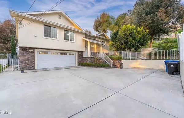 8735 Yates Street, Sunland, CA 91040