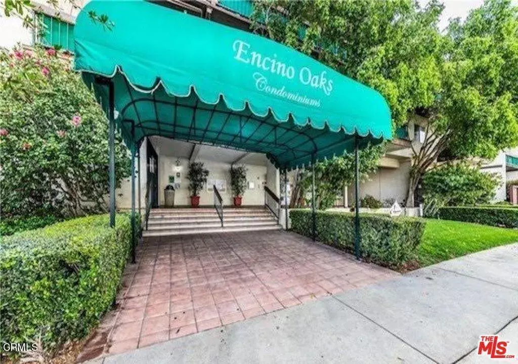 Encino, CA 91316,5460 White Oak Avenue #J203