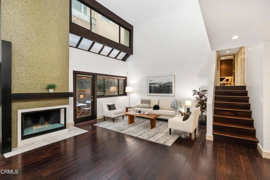 11915 Gorham Avenue #3, Los Angeles, CA 90049
