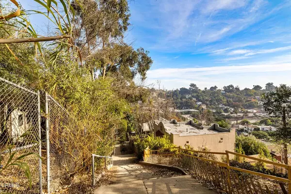 Los Angeles, CA 90039,2319 W Loma Vista