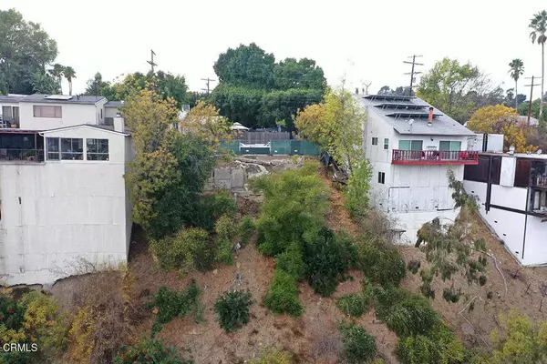 Los Angeles, CA 90065,492 Crane