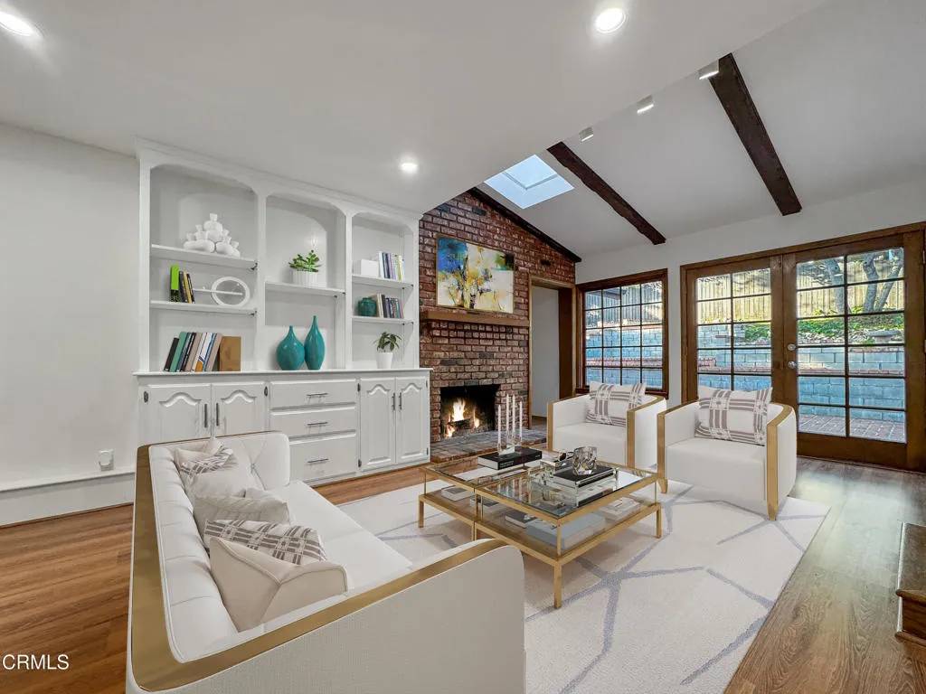 5028 El Adobe Lane, La Crescenta, CA 91214