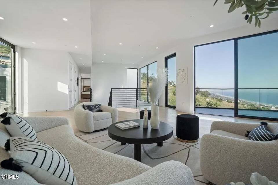 Malibu, CA 90265,31220 Beach View Estates Drive