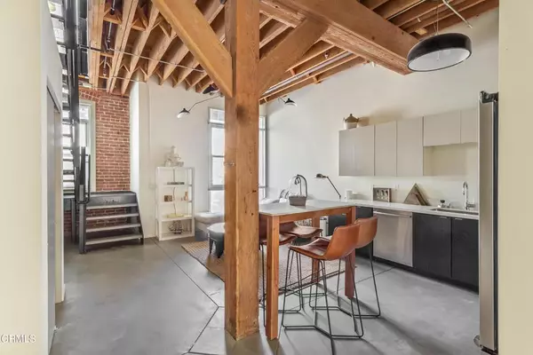 Los Angeles, CA 90013,527 Molino Street #108