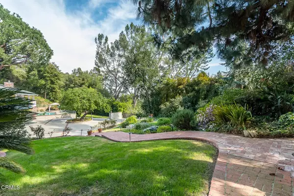 La Canada Flintridge, CA 91011,5290 La Canada Boulevard