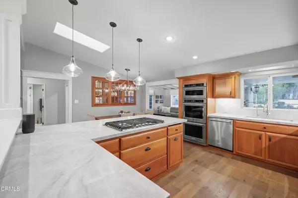 La Canada Flintridge, CA 91011,387 Santa Inez Way