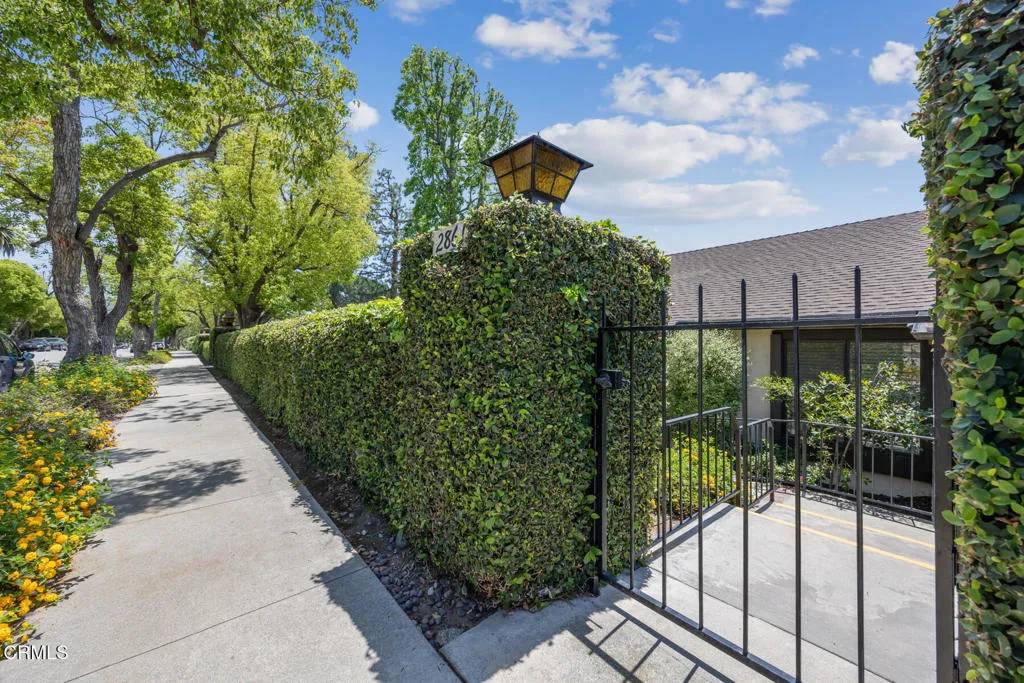 286 W Montecito Avenue #K, Sierra Madre, CA 91024