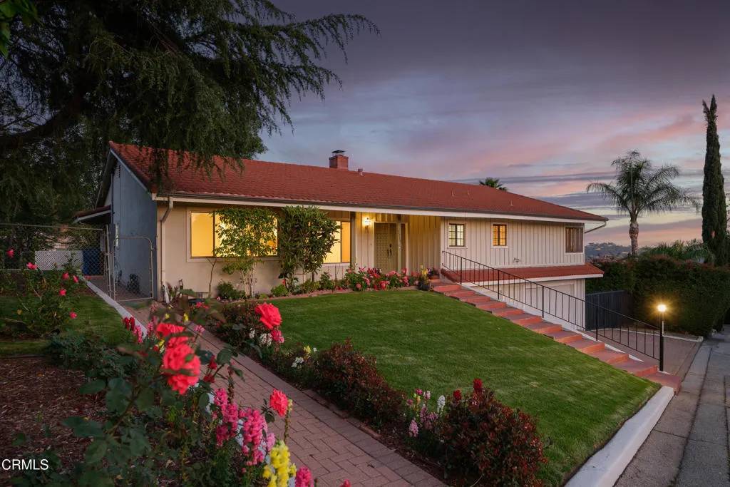 5334 Angeles Crest Highway, La Canada Flintridge, CA 91011