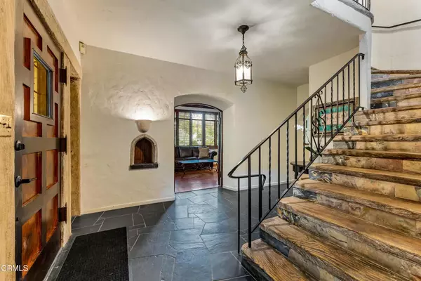 La Canada Flintridge, CA 91011,5321 Alta Canyada Road