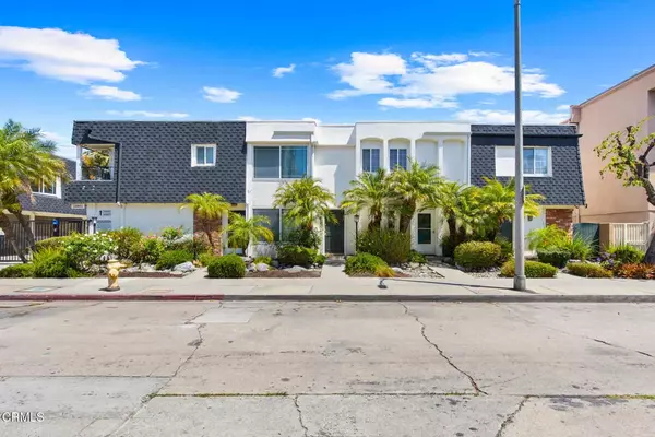 Toluca Lake, CA 91602,10801 Blix Street #2