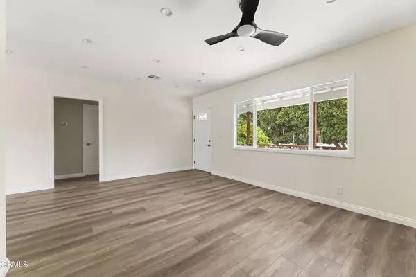 Sun Valley, CA 91352,11953 Roscoe Boulevard